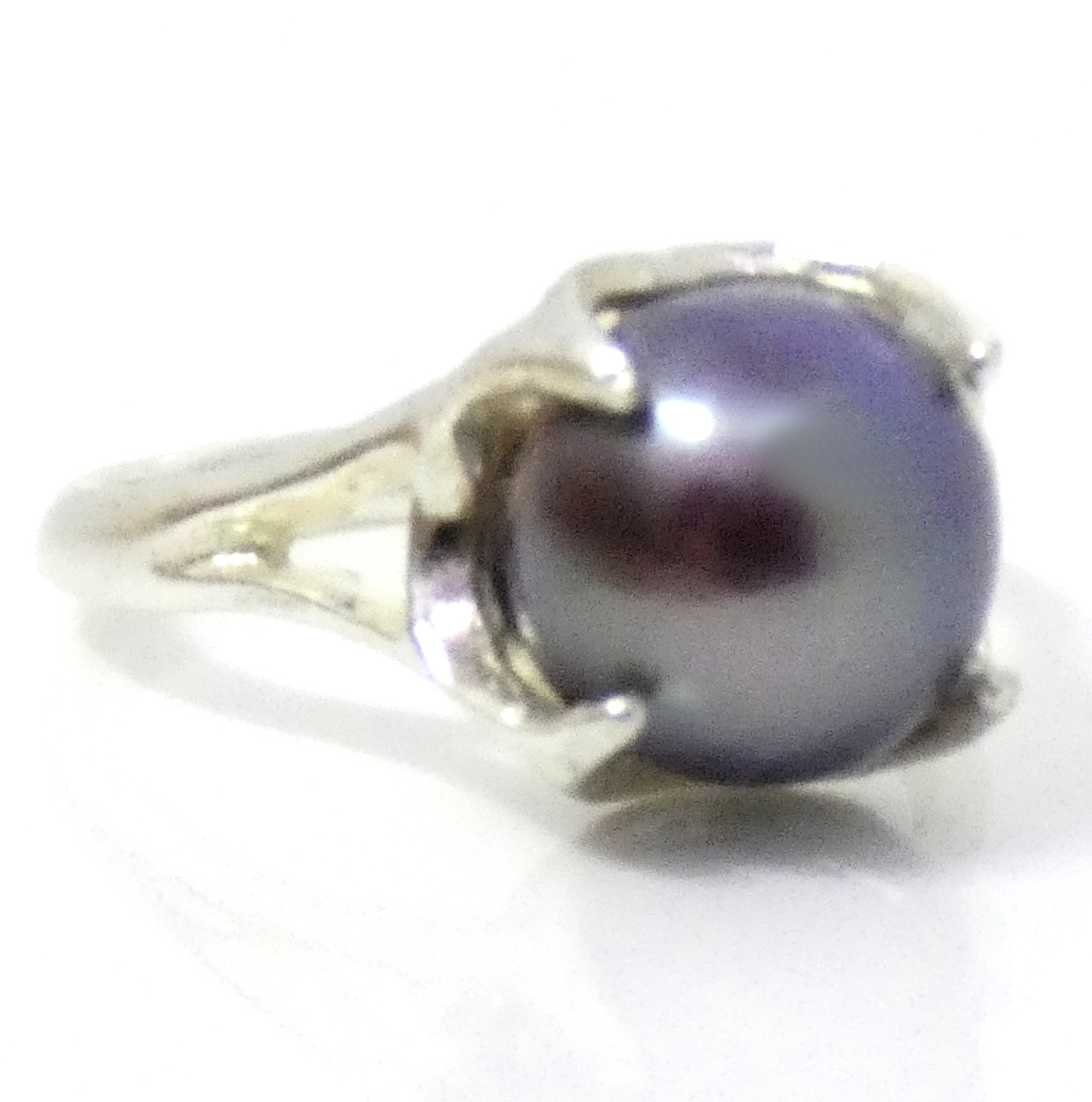 Purple Edison Pearl Claw Set Ring